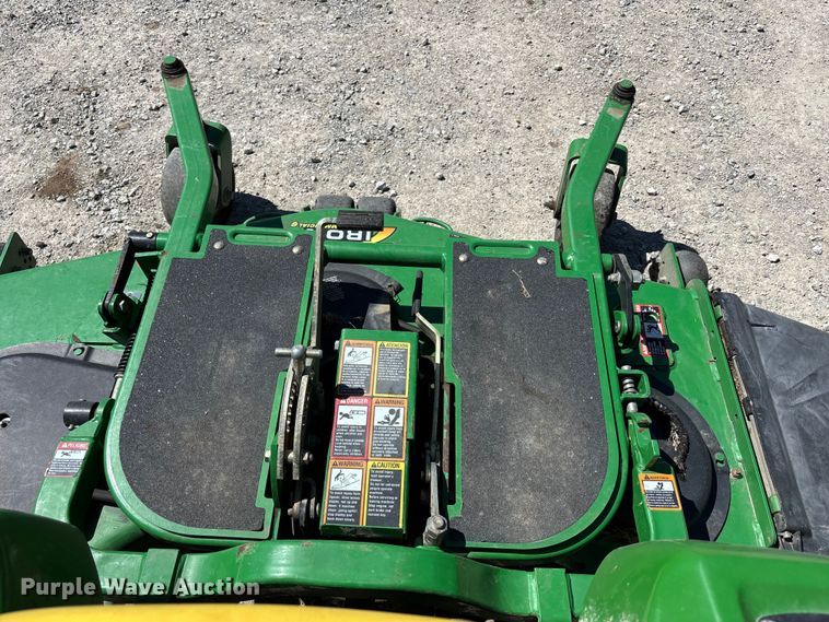 image for item FC4648 John Deere F680 ZTR lawn mower