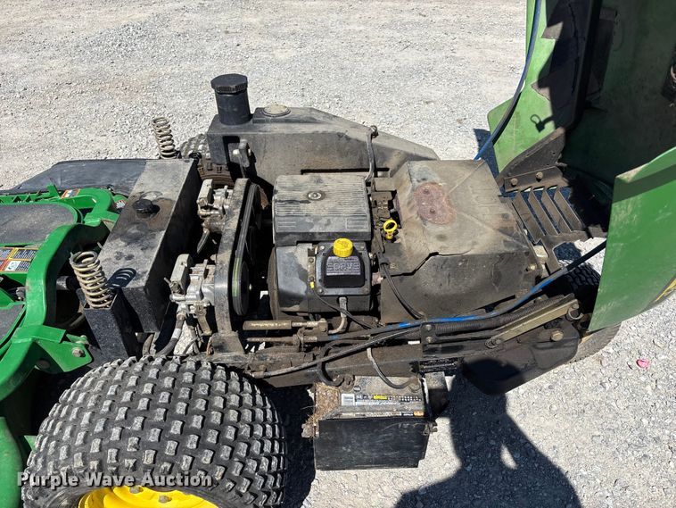 image for item FC4648 John Deere F680 ZTR lawn mower