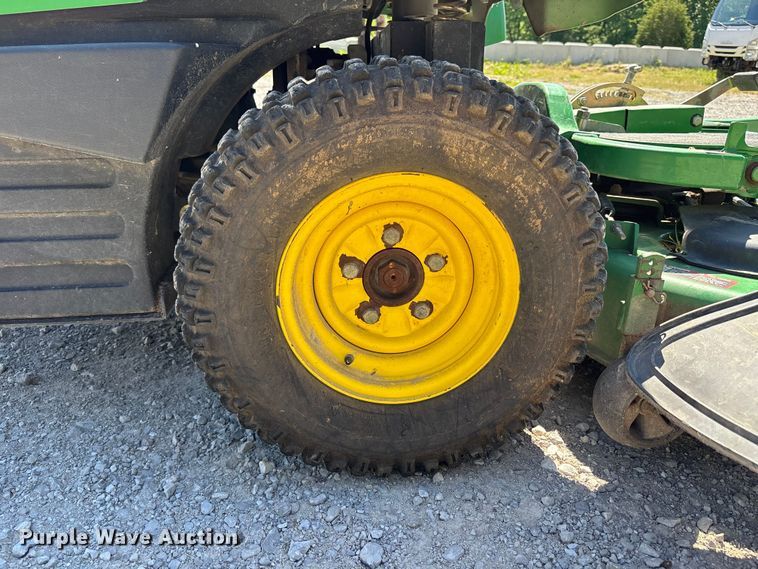 image for item FC4648 John Deere F680 ZTR lawn mower
