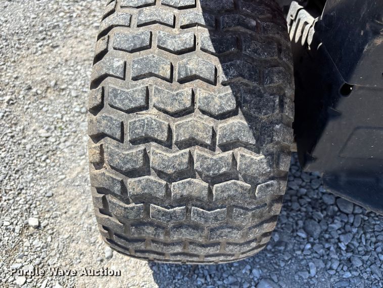 image for item FC4649 Husqvarna YTH21K46 lawn mower