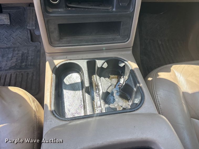 image for item FC4652 2005 GMC Sierra 1500 Crew Cab pickup truck