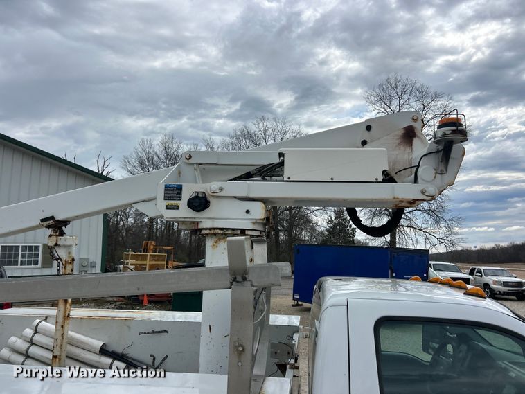 image for item FC5293 2015 Ford F450 XL Super Duty bucket truck