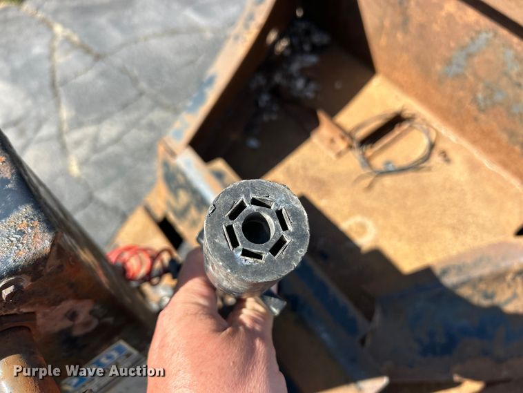 image for item FC5370 2019 Rice equipment trailer