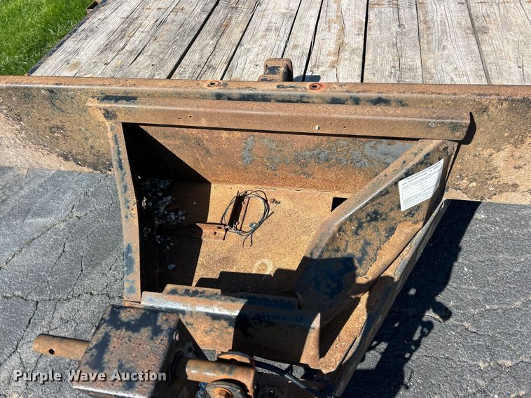 image for item FC5370 2019 Rice equipment trailer