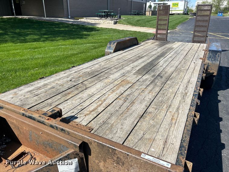image for item FC5370 2019 Rice equipment trailer