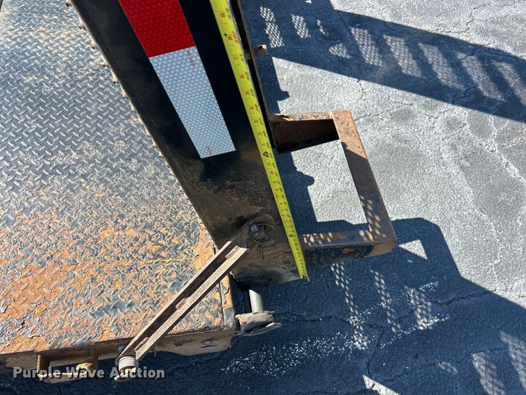 image for item FC5370 2019 Rice equipment trailer