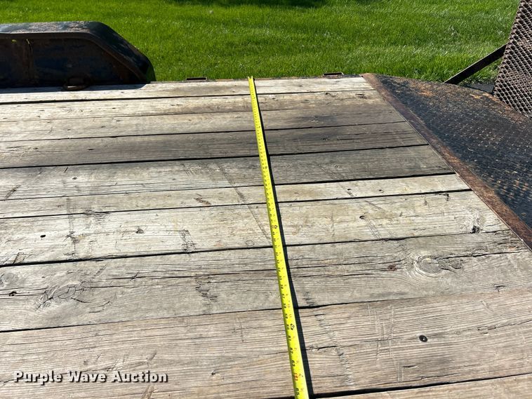 image for item FC5370 2019 Rice equipment trailer