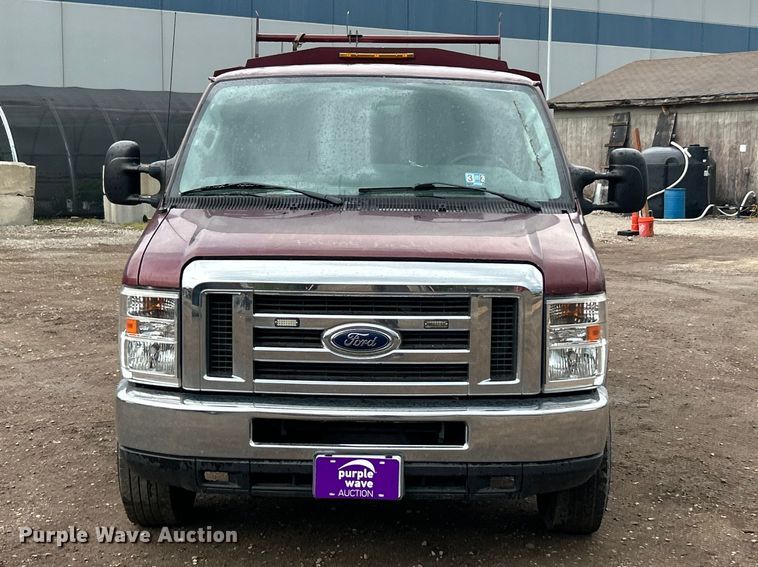 image for item FC5416 2017 Ford E350 Super Duty utility van