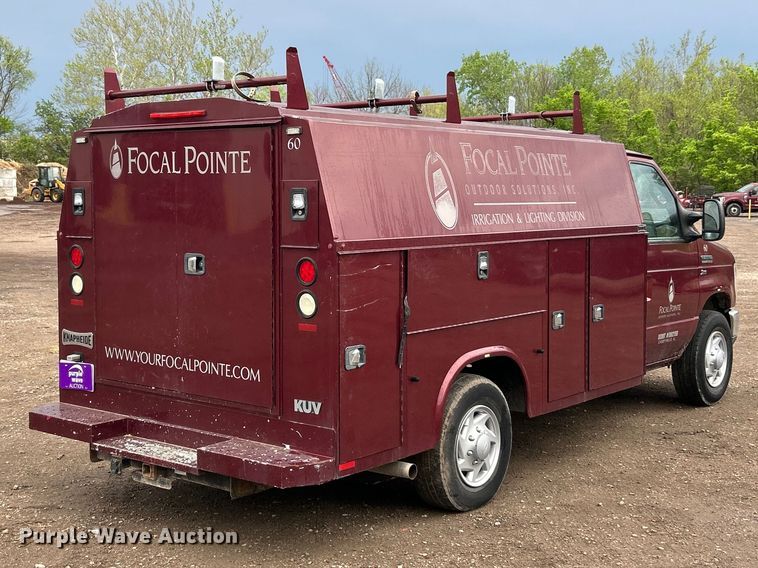 image for item FC5416 2017 Ford E350 Super Duty utility van