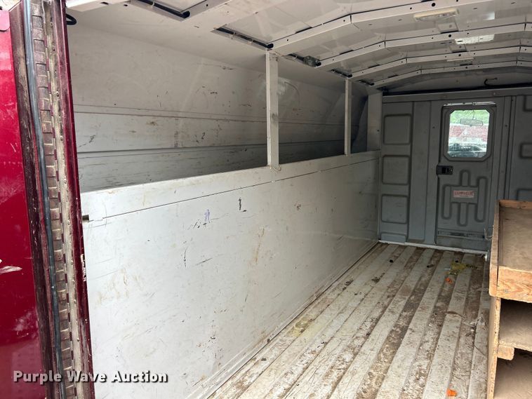 image for item FC5416 2017 Ford E350 Super Duty utility van