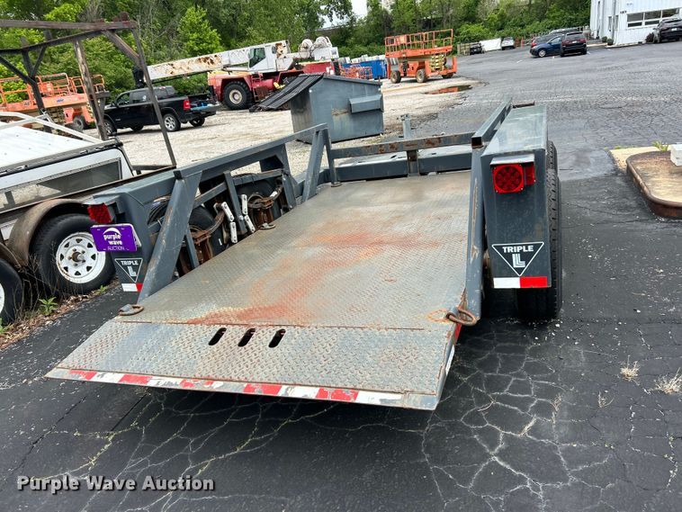 image for item FC5464 2013 JLG Trailer  1012 equipment trailer