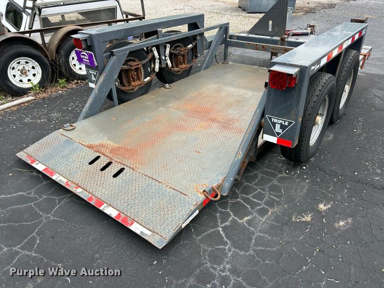 image for item FC5464 2013 JLG Trailer  1012 equipment trailer