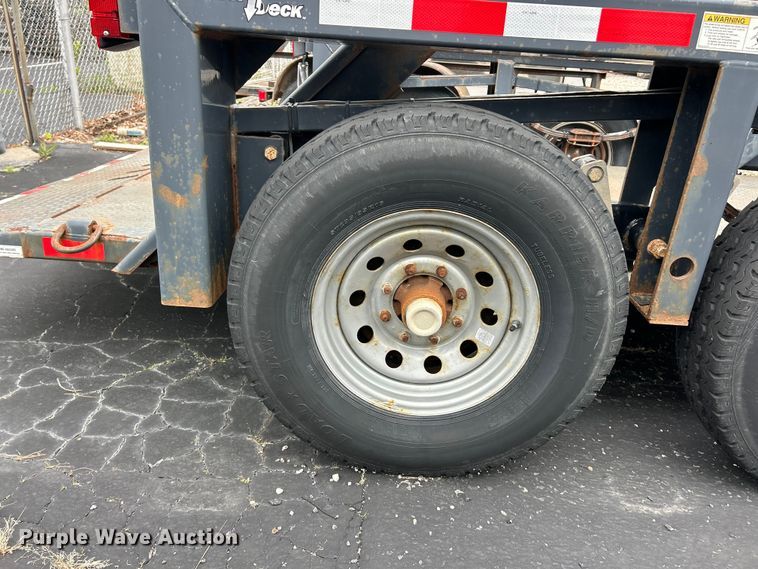 image for item FC5464 2013 JLG Trailer  1012 equipment trailer