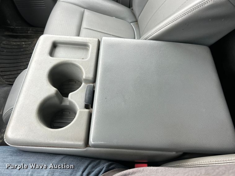 image for item FC5471 2013 Ford F350 Super Duty utility bed pickup truck