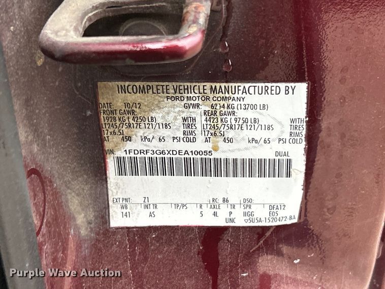 image for item FC5471 2013 Ford F350 Super Duty utility bed pickup truck