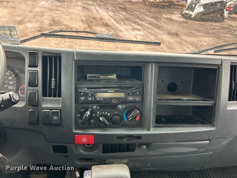 image for item FC5472 2015 Isuzu NPR HD flatbed truck