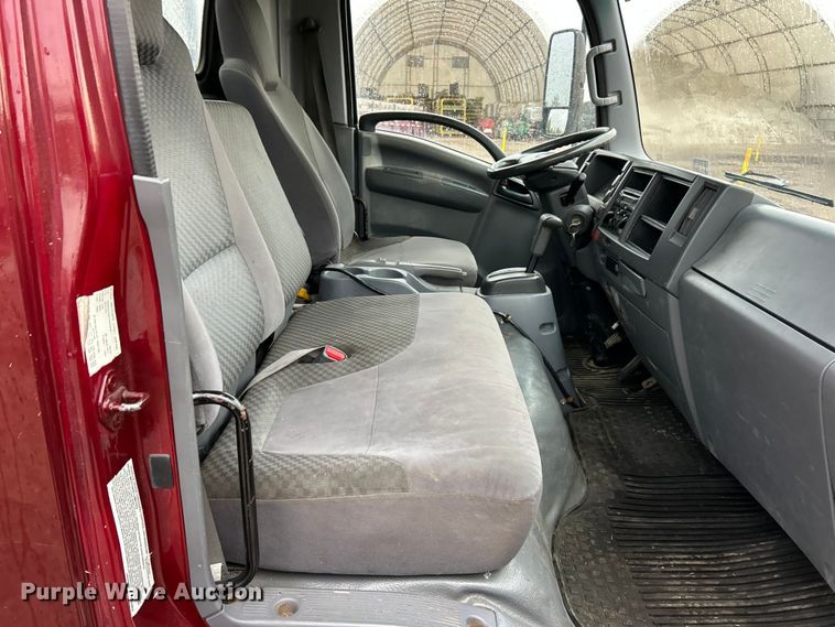 image for item FC5472 2015 Isuzu NPR HD flatbed truck