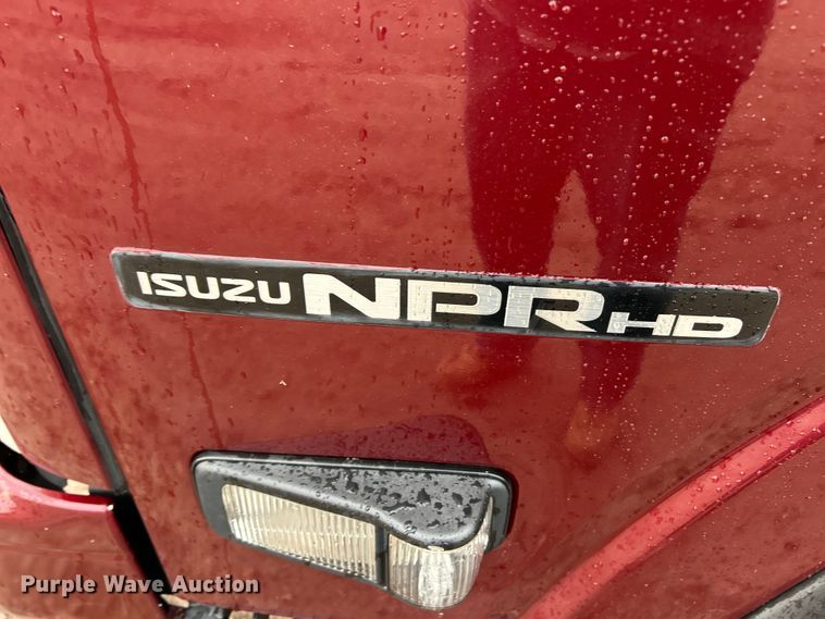 image for item FC5472 2015 Isuzu NPR HD flatbed truck