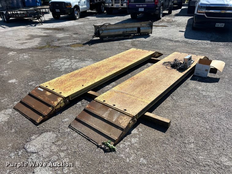 image for item FC5473 GSE 560 portable truck scale