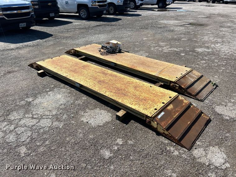 image for item FC5473 GSE 560 portable truck scale