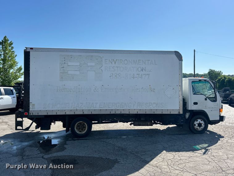 image for item FC5475 2005 Isuzu NPR-HD box truck