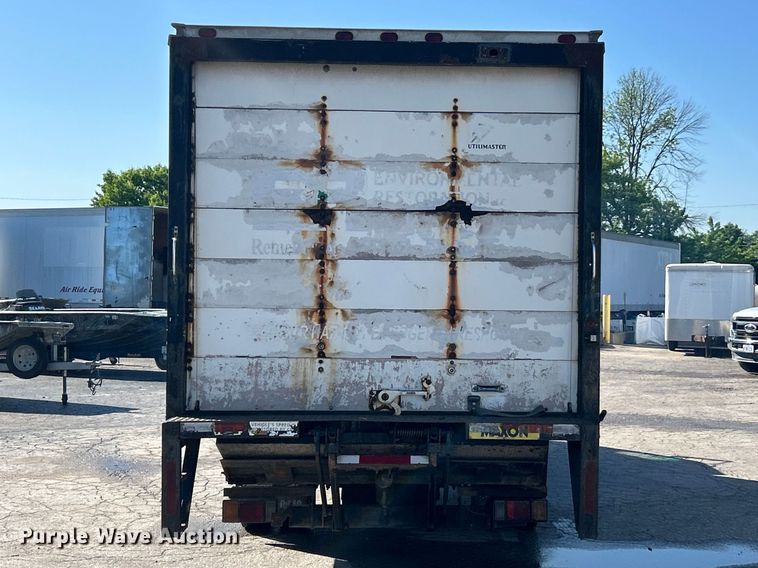 image for item FC5475 2005 Isuzu NPR-HD box truck