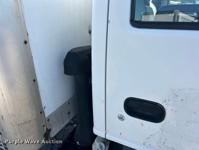 image for item FC5475 2005 Isuzu NPR-HD box truck