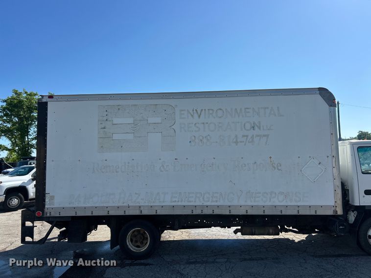 image for item FC5475 2005 Isuzu NPR-HD box truck