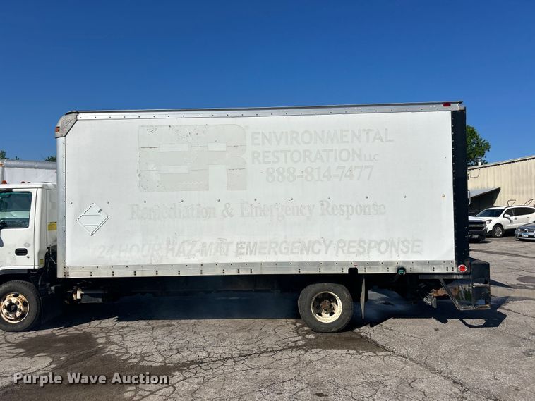 image for item FC5475 2005 Isuzu NPR-HD box truck
