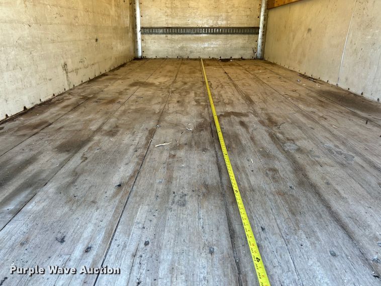 image for item FC5475 2005 Isuzu NPR-HD box truck