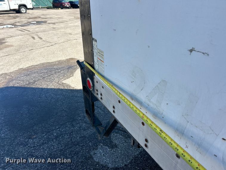 image for item FC5475 2005 Isuzu NPR-HD box truck