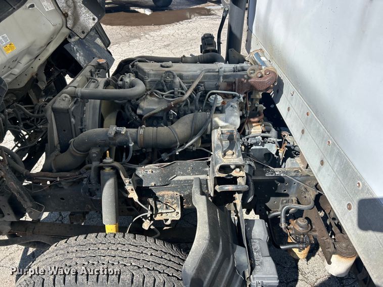 image for item FC5475 2005 Isuzu NPR-HD box truck