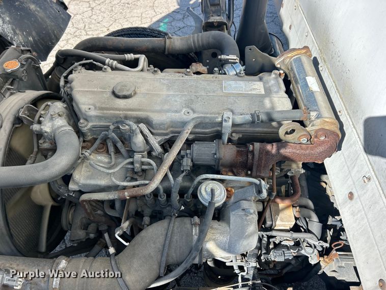 image for item FC5475 2005 Isuzu NPR-HD box truck