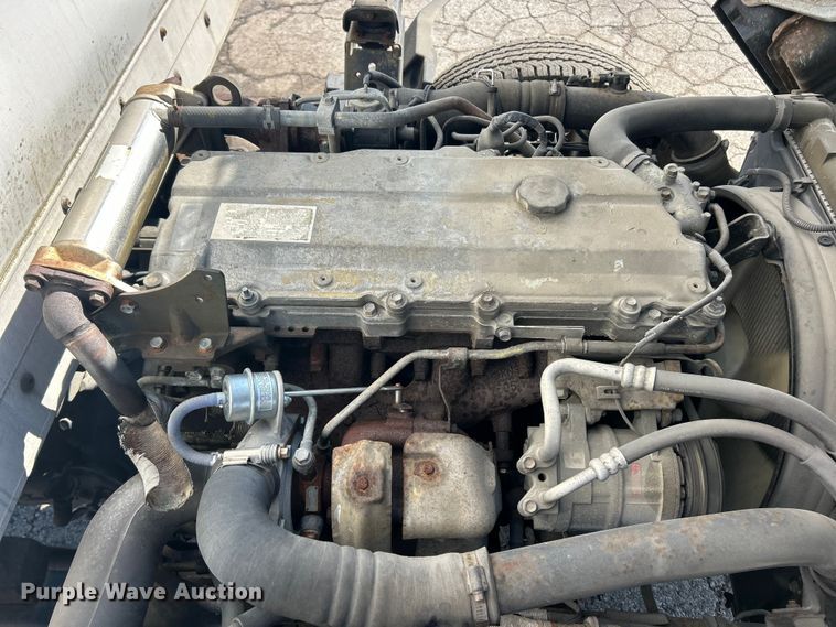 image for item FC5475 2005 Isuzu NPR-HD box truck