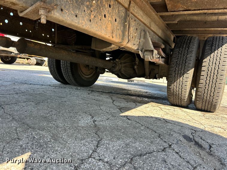 image for item FC5475 2005 Isuzu NPR-HD box truck