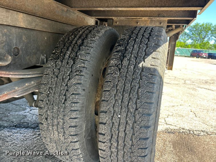 image for item FC5475 2005 Isuzu NPR-HD box truck
