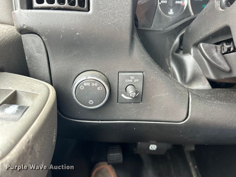 image for item FC5496 2017 Chevrolet Express van