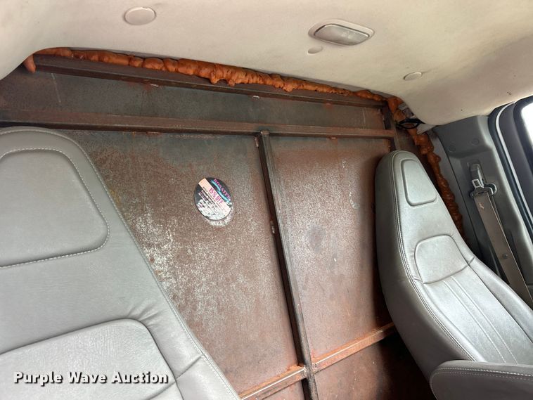 image for item FC5496 2017 Chevrolet Express van
