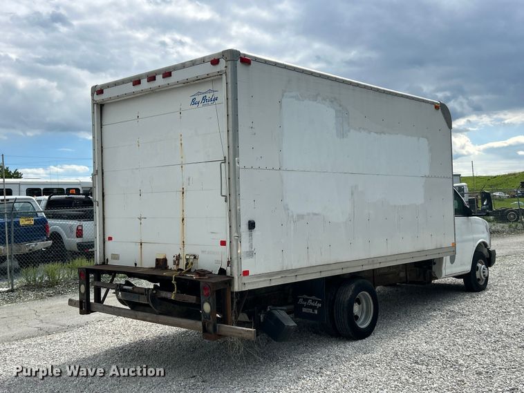 image for item FC5497 2007 Chevrolet Express box truck