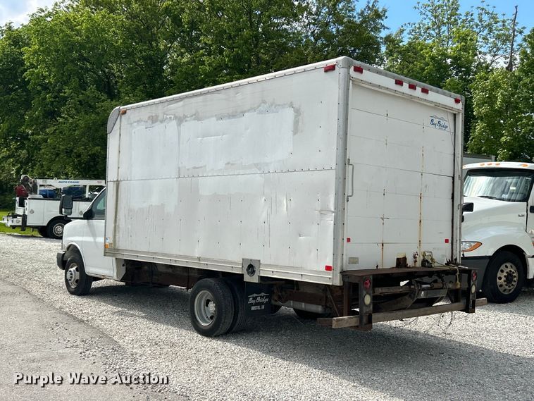 image for item FC5497 2007 Chevrolet Express box truck