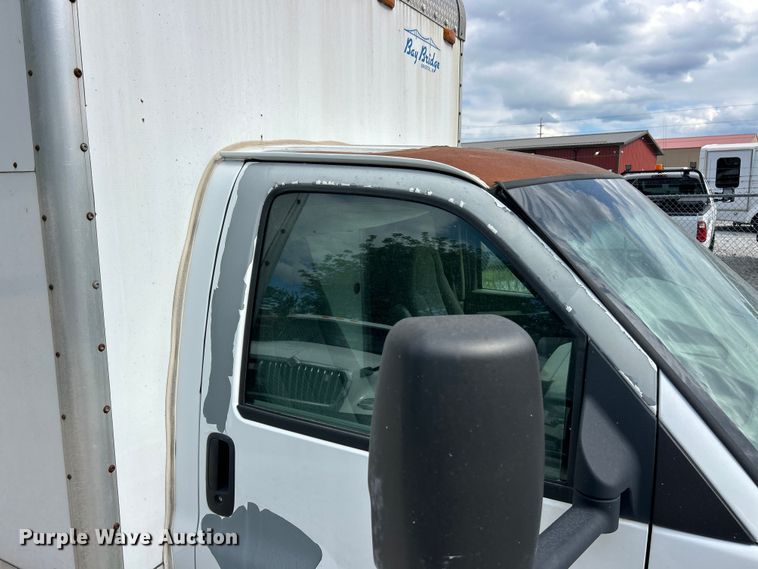 image for item FC5497 2007 Chevrolet Express box truck