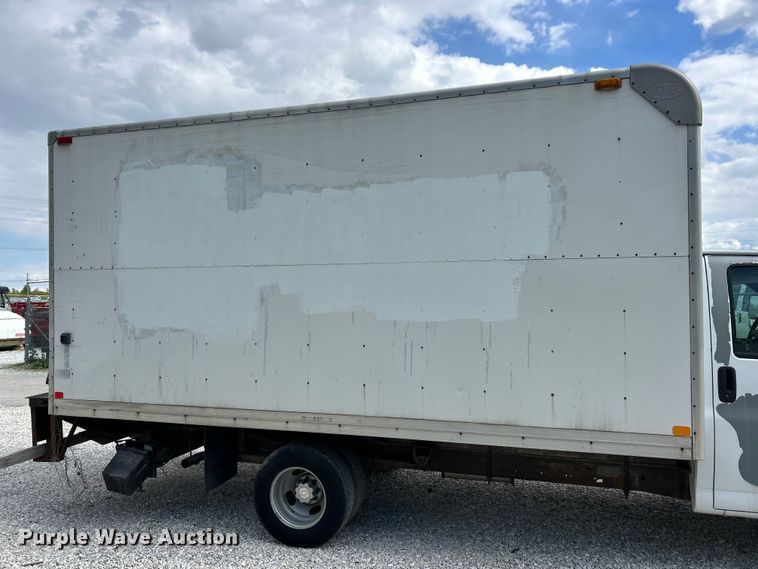 image for item FC5497 2007 Chevrolet Express box truck