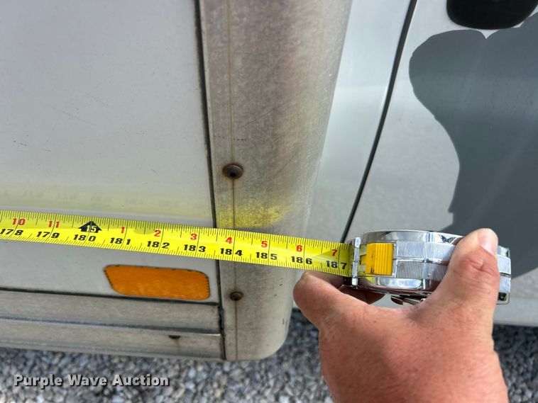 image for item FC5497 2007 Chevrolet Express box truck