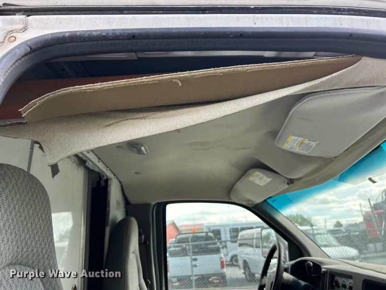 image for item FC5497 2007 Chevrolet Express box truck