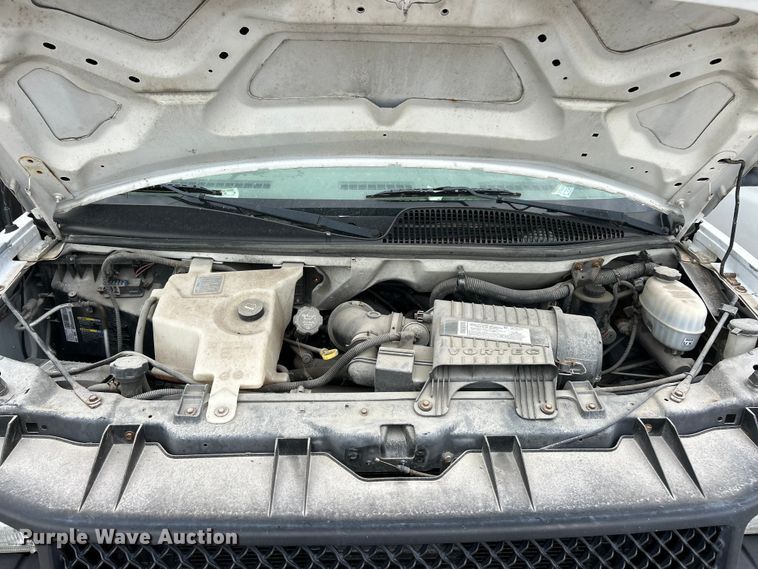 image for item FC5497 2007 Chevrolet Express box truck