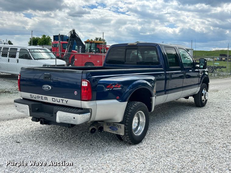 image for item FC5499 2008 Ford F350 Super Duty Crew Cab pickup truck