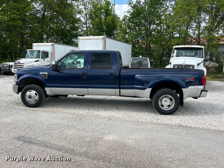 image for item FC5499 2008 Ford F350 Super Duty Crew Cab pickup truck