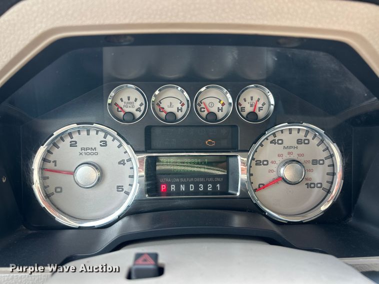image for item FC5499 2008 Ford F350 Super Duty Crew Cab pickup truck