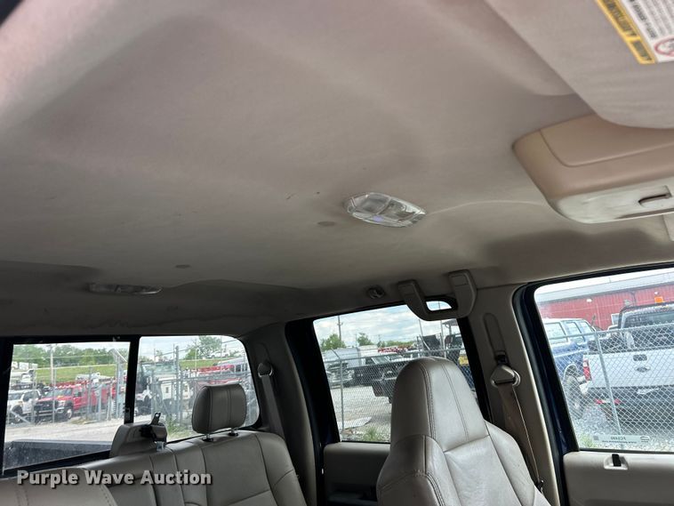 image for item FC5499 2008 Ford F350 Super Duty Crew Cab pickup truck
