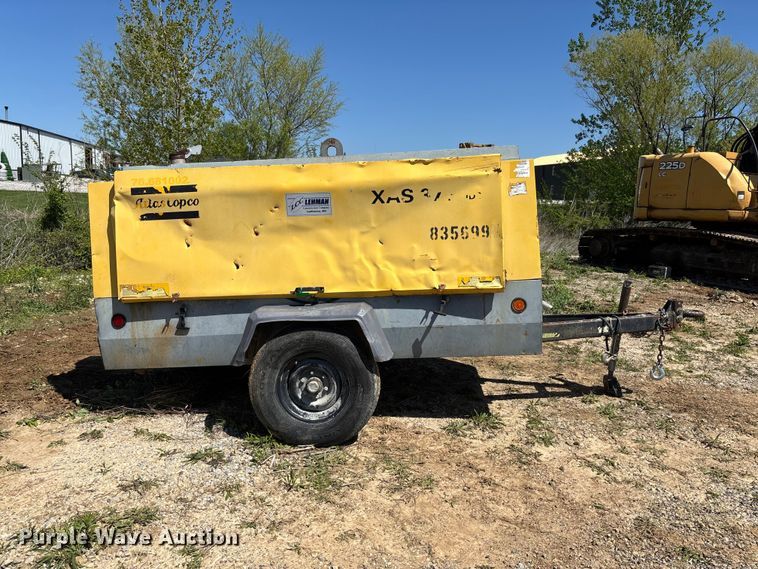 image for item FC5577 2010 Atlas Copco XAS 375 T3 RSC air compressor